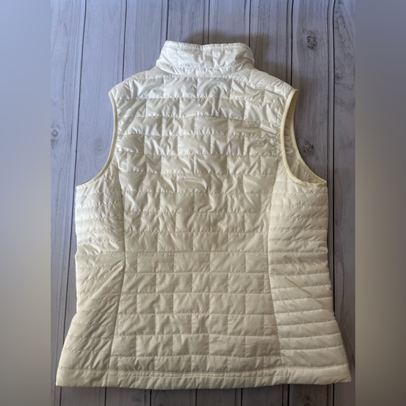 Women’s Patagonia birch white nano puff packable puffer vest. Size XL - Picture 8 of 15